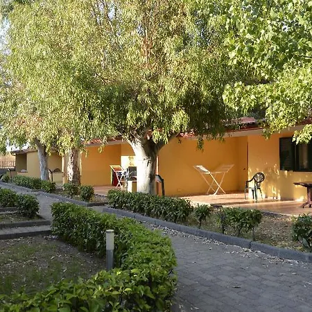 فندق Holiday Beach